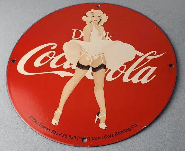 Vintage Retro Round Speed Demon Colt Boston Maine Coca-Cola Chrysler Marlin BMW Ford Glock Aviation Budweiser Decorative Metal Sign